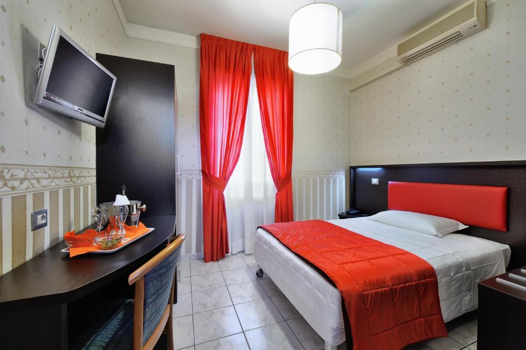 Hotel Al Corso Legnano Exterior foto