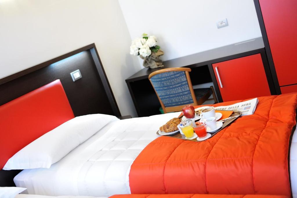 Hotel Al Corso Legnano Zimmer foto